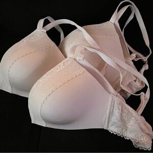 NWOT 3 Pack Bundle Bare Necessities Elegant Cream Lace Bra (32 D) Front Closure